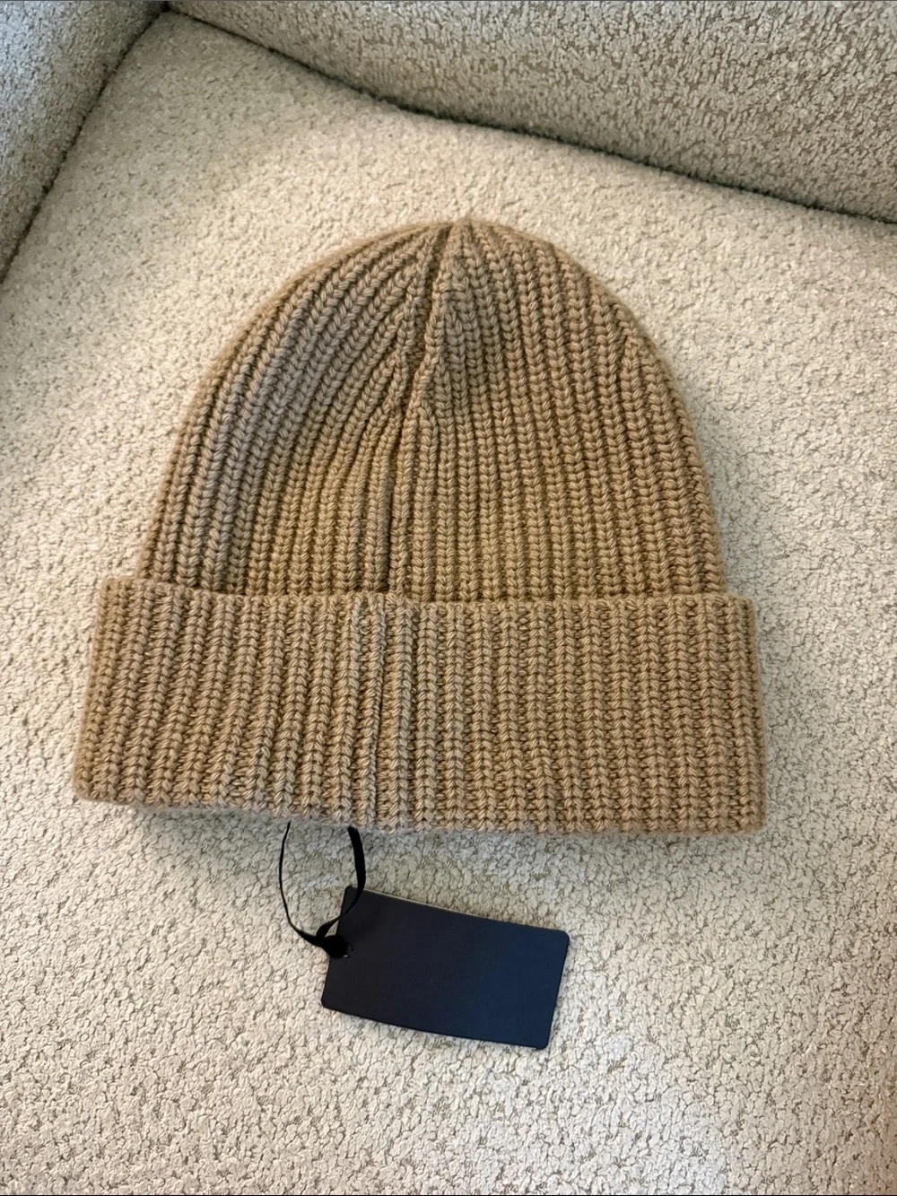 Fendi Tan Ribbed Knit Beanie with Red Lettering - Picture 2 of 4